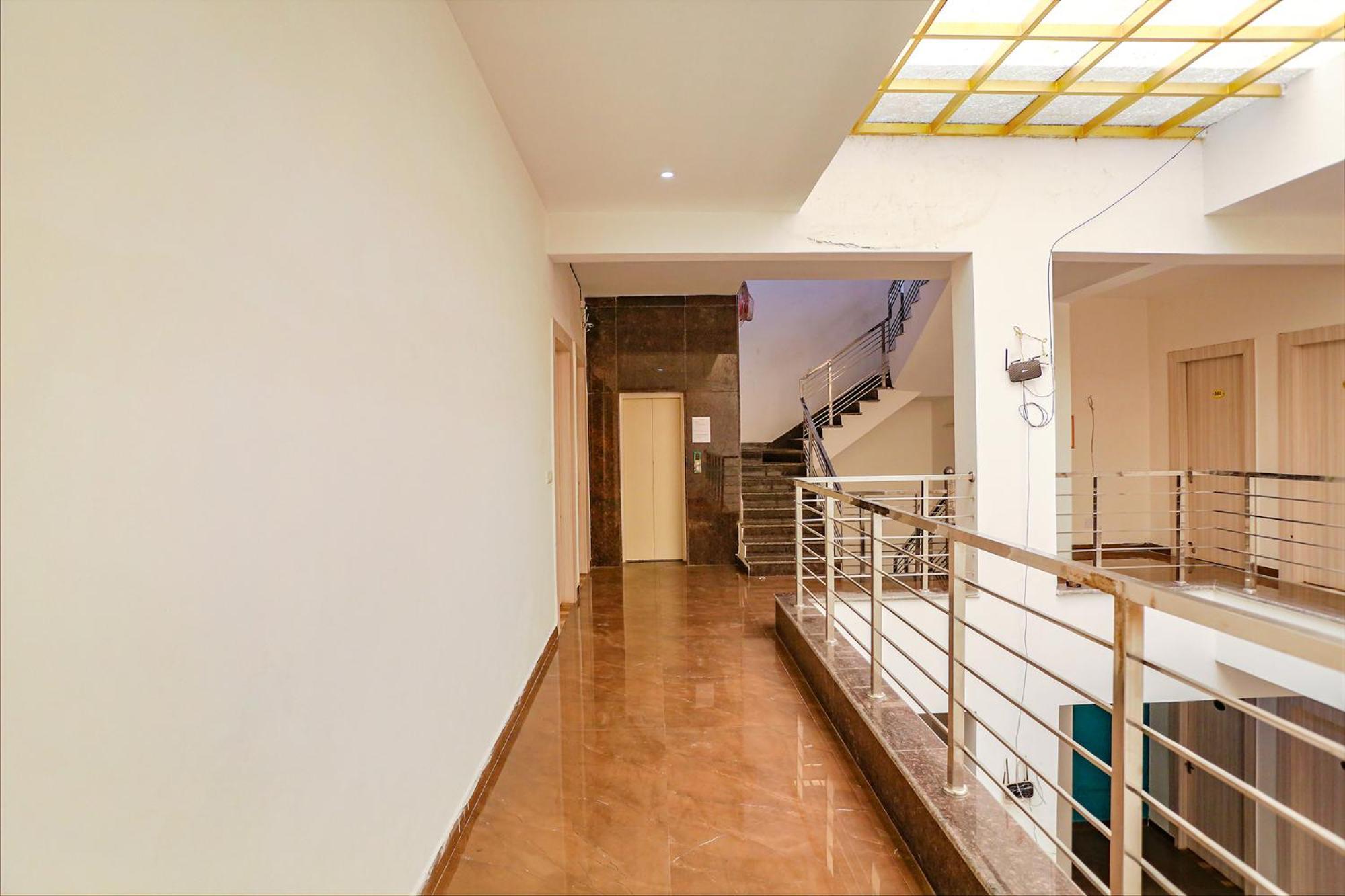 Fabhotel Skylight Inn Near Medanta Hospital Gurgaon Extérieur photo