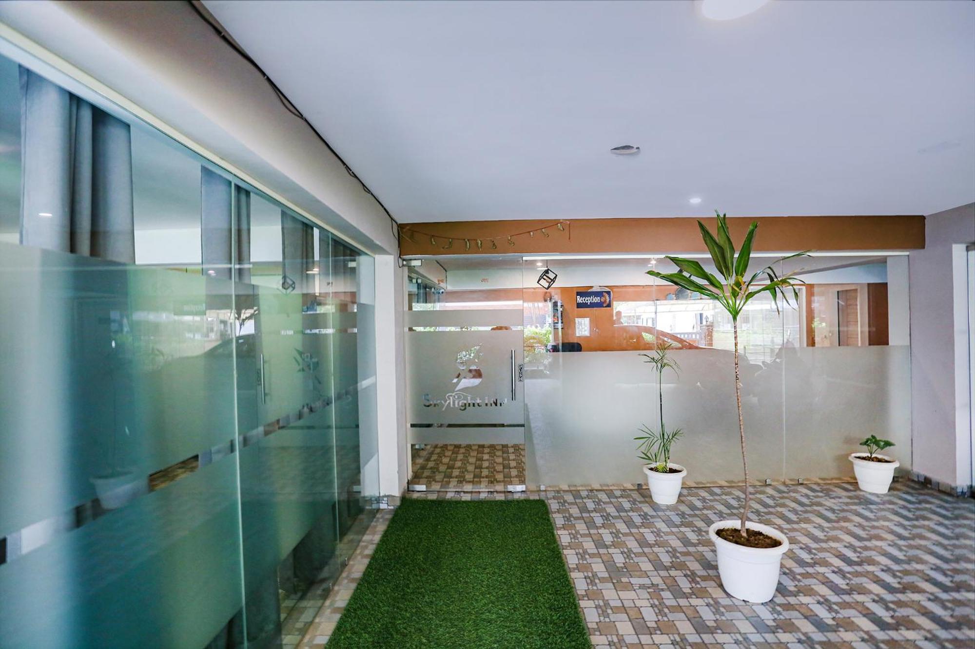 Fabhotel Skylight Inn Near Medanta Hospital Gurgaon Extérieur photo